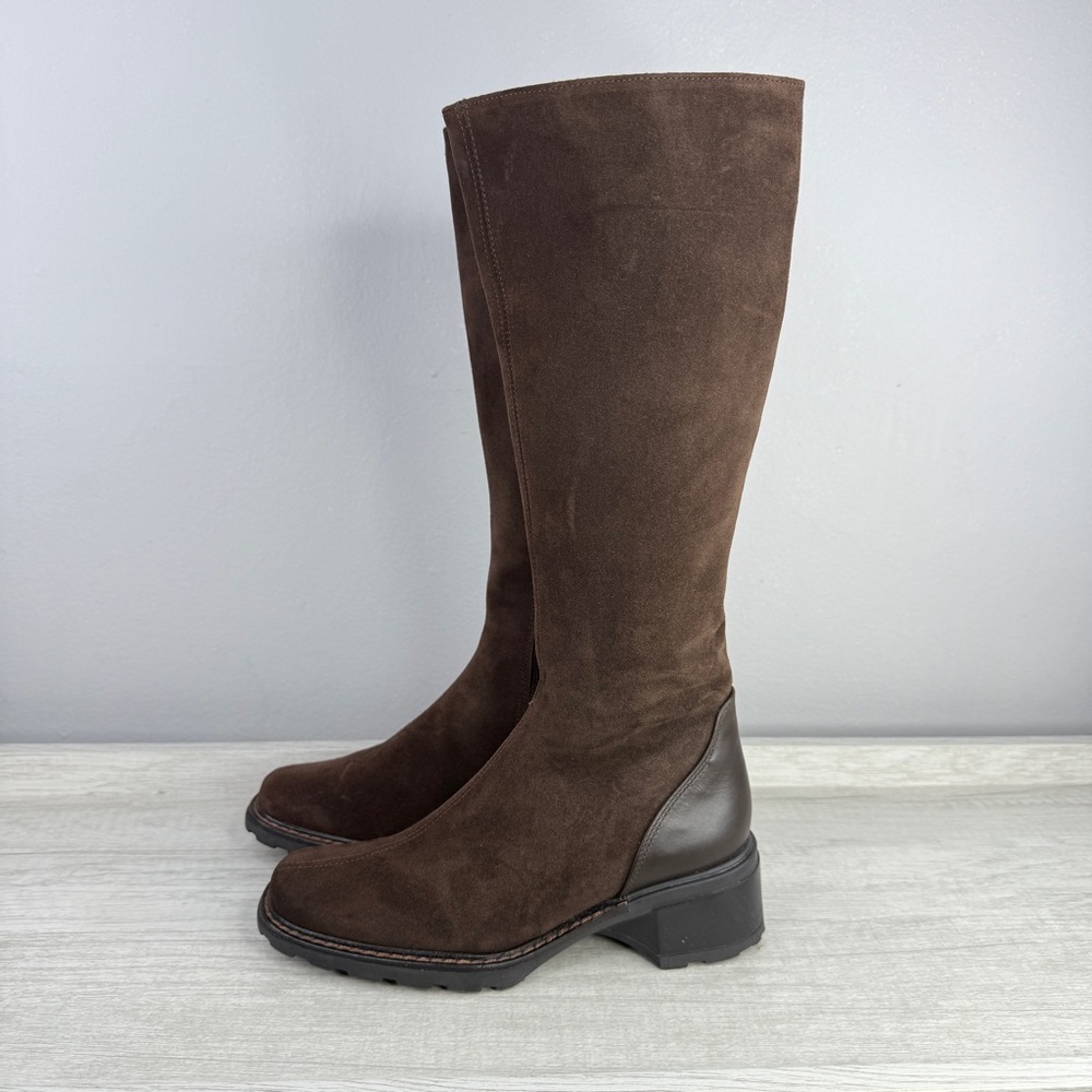 Like New! Aquatalia brown suede knee high boots size 5.5